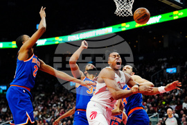 Knicks Raptors Basketball