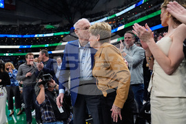 Timberwolves Mavericks Basketball