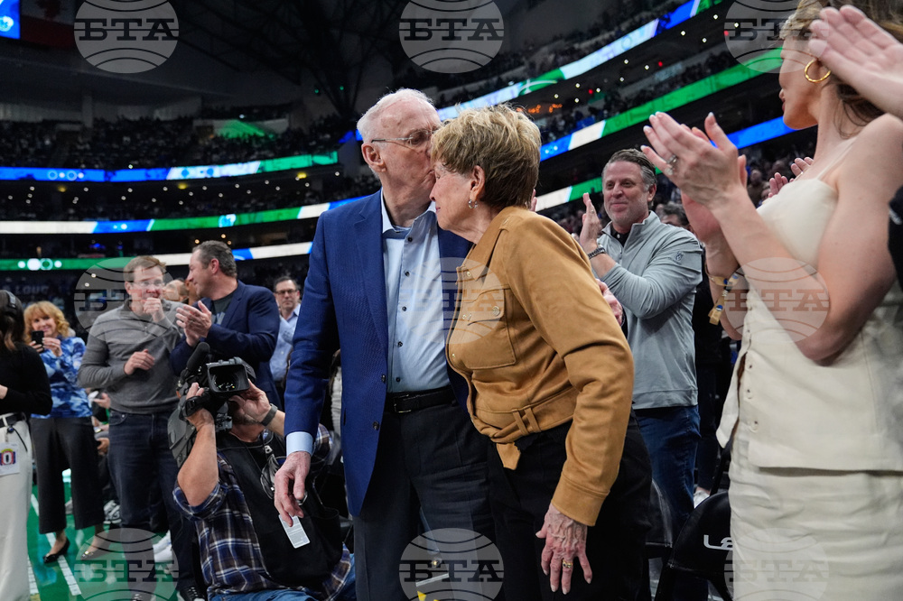 Timberwolves Mavericks Basketball