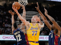 Lakers Cavaliers Basketball