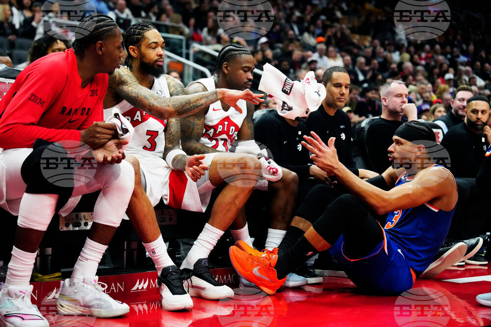 Knicks Raptors Basketball