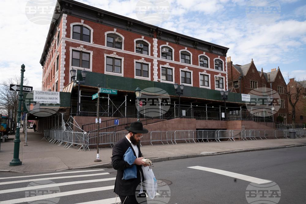 Chabad Headquarters Car Crash