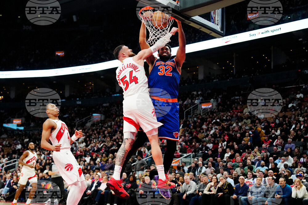 Knicks Raptors Basketball