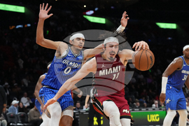 Magic Heat Basketball