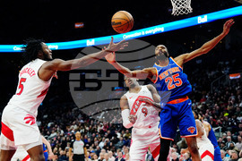 Knicks Raptors Hockey