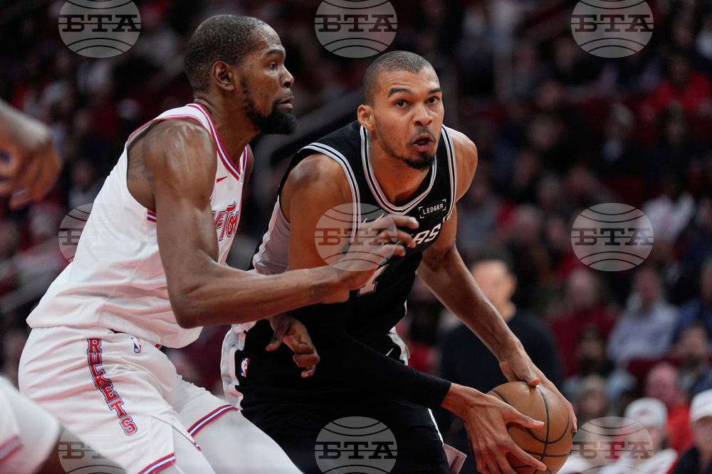 Spurs Rockets Basketball