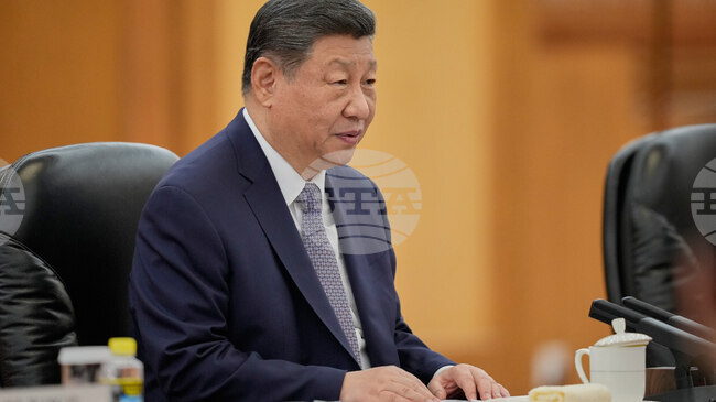 Китай и Великобритания трябва да "засилят" връзките помежду си, каза Си Цзинпин пред премиера Киър Стармър