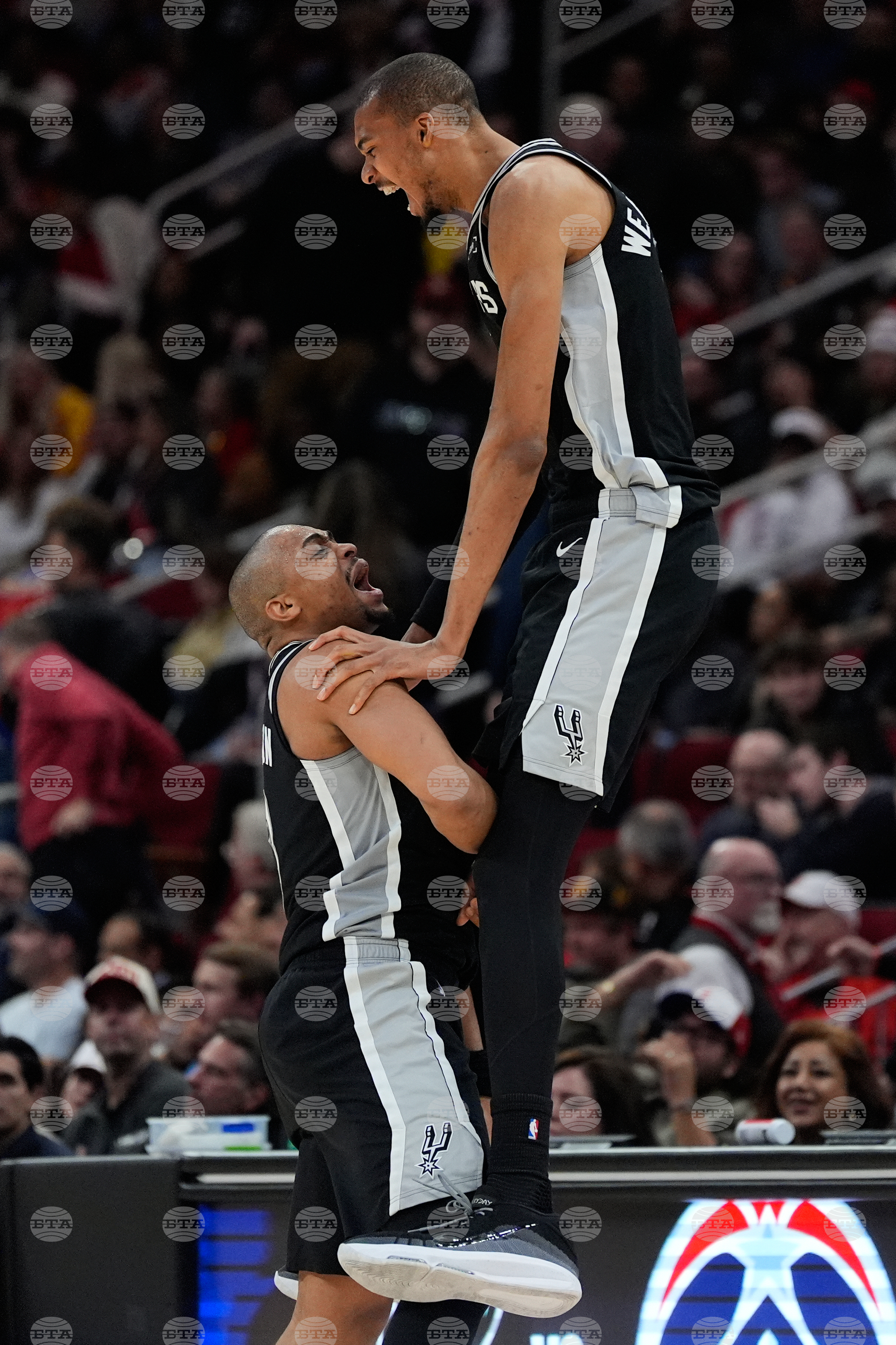 APTOPIX Spurs Rockets Basketball