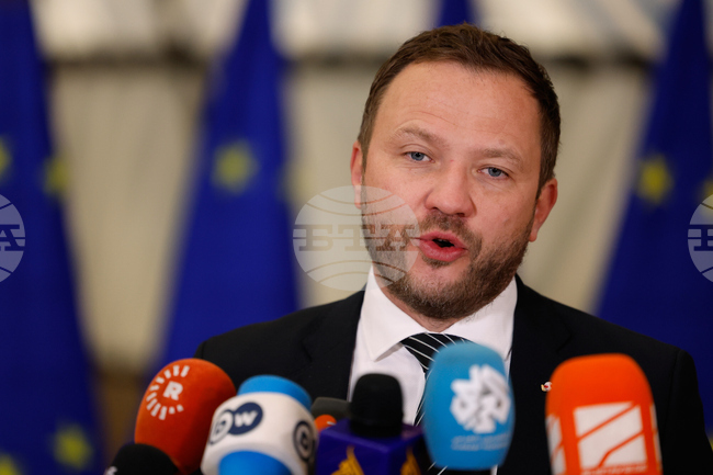 Естония иска да попречи на всички руски бойци, които са воювали в Украйна, да влизат в Шенген, заяви външният министър на страната