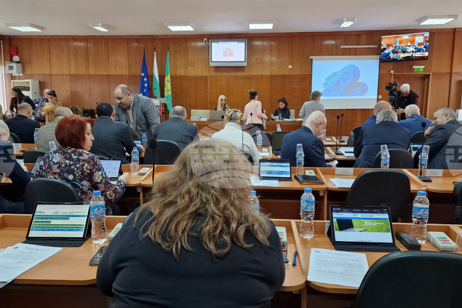 Председателят на Общинския съвет в Шумен представи отчет за дейността му за втората половина на 2025 г. 