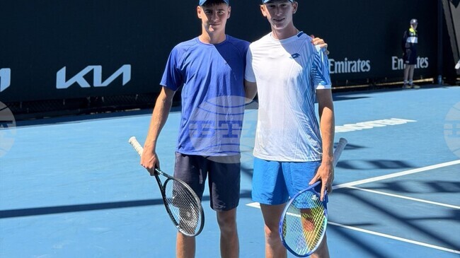 Димитър Кисимов достигна до полуфиналите на двойки при юношите на Откритото първенство на Австралия по тенис