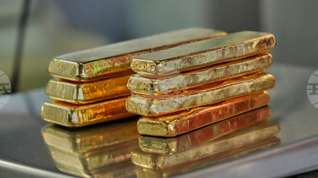 Цените на златото и среброто продължават рязкото си понижение, водейки до разпродажби при редица други активи