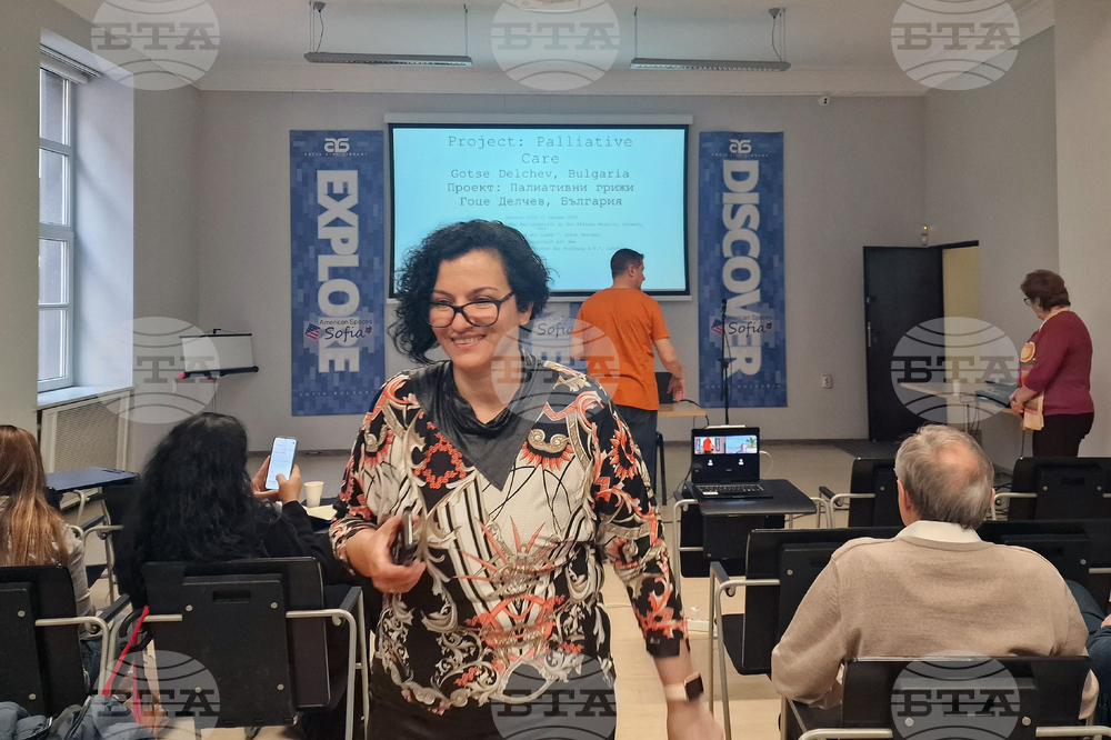 Време е в България да се реши проблемът с палиативната грижа за нуждаещите се от нея, каза Мая Стоицева от общност "Мостове"