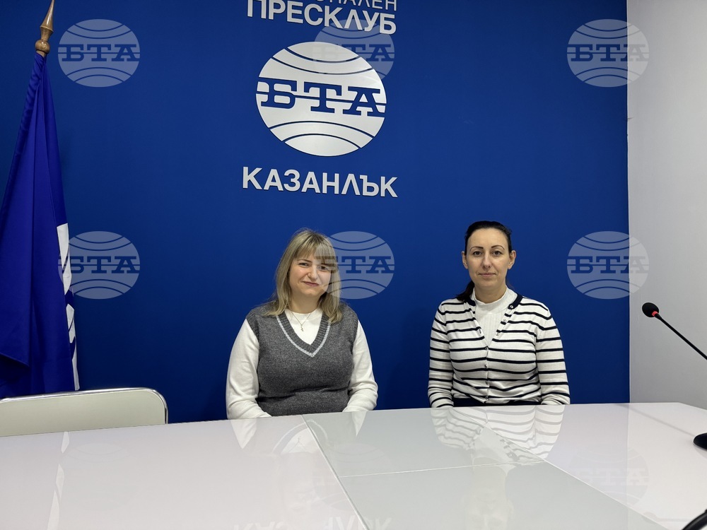 Екипът на детското отделение в болницата в Казанлък проучва степента на информираност по отношение на противогрипната ваксина при деца