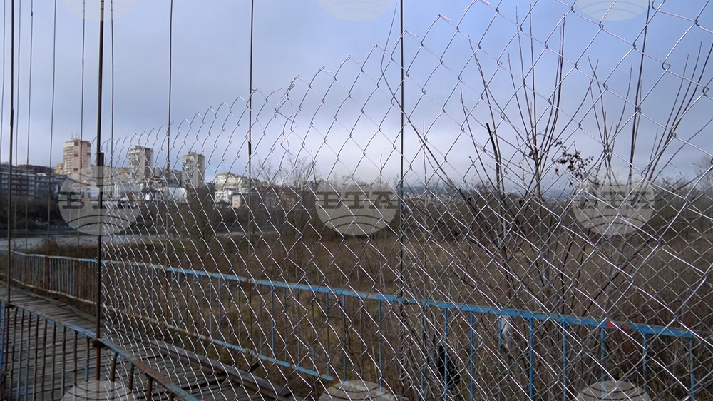Междуведомствена комисия е обсъдила вариант за частичен ремонт на въжения мост в Кърджали преди предстоящия основен 