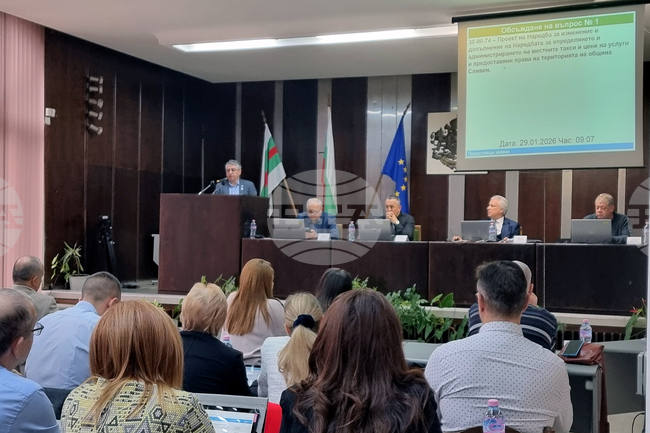 Дискусия за ефективността на мерките от програмата за бездомните кучета се състоя на сесия на Общинския съвет в Сливен