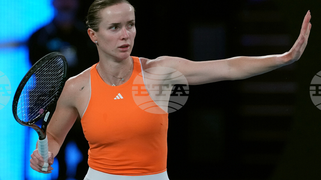 Елина Свитолина заяви, че няма да си позволи да бъде тъжна след загубата на Откритото първенство на Австралия, добавяйки, че е имала късмета да играе тенис, докато хората в Украйна страдат