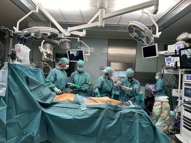 Хирургичен робот при сърдечносъдова операция беше използван за първи път в Австрия