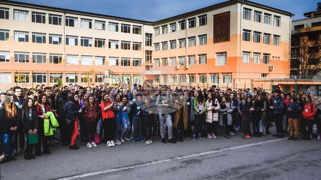 Регионален пролетен турнир по ораторско майсторство и дебати за гимназии в Западна България ще се състои в 51-во Средно училище „Елисавета Багряна“