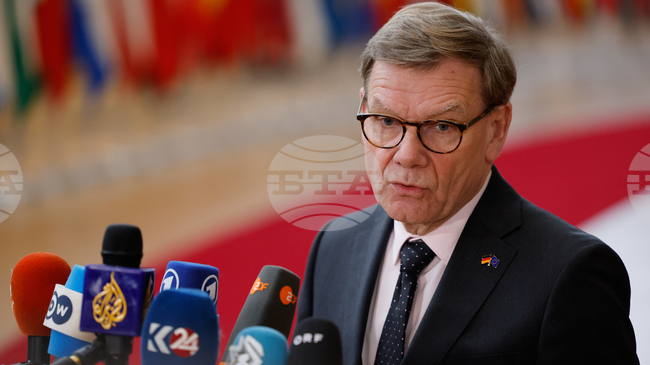 Германският външен министър Йохан Вадефул е на посещение в Нова Зеландия с цел задълбочаване на връзките