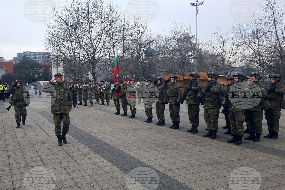 Плевен - изпращане на военен контингент - церемония