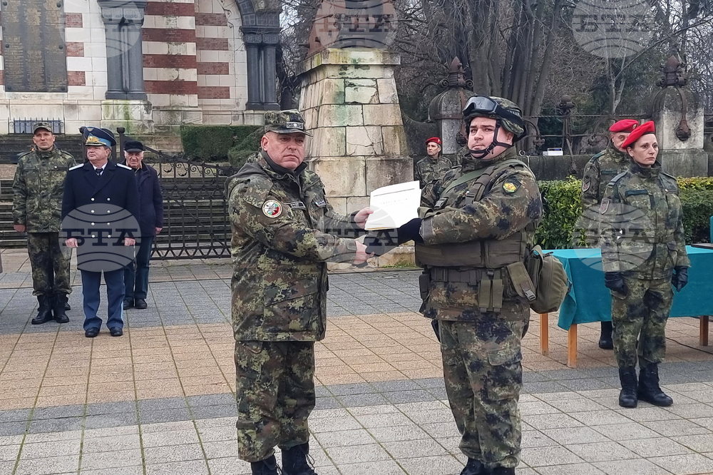 Плевен - изпращане на военен контингент - церемония