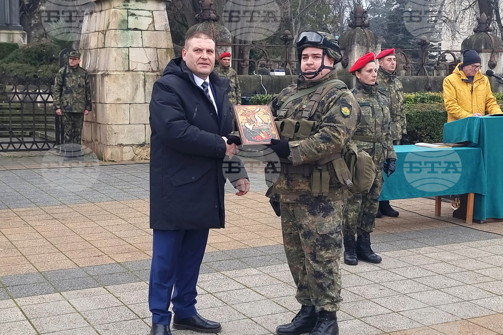 Плевен - изпращане на военен контингент - церемония