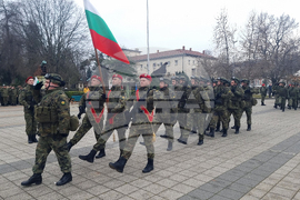 Плевен - изпращане на военен контингент - церемония