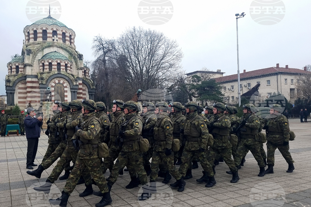 Плевен - изпращане на военен контингент - церемония