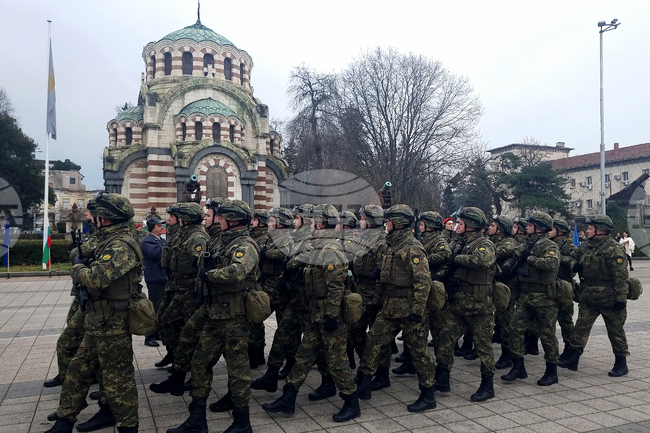New Bulgarian Contingent with KFOR Regional Command-West Leaves for Kosovo