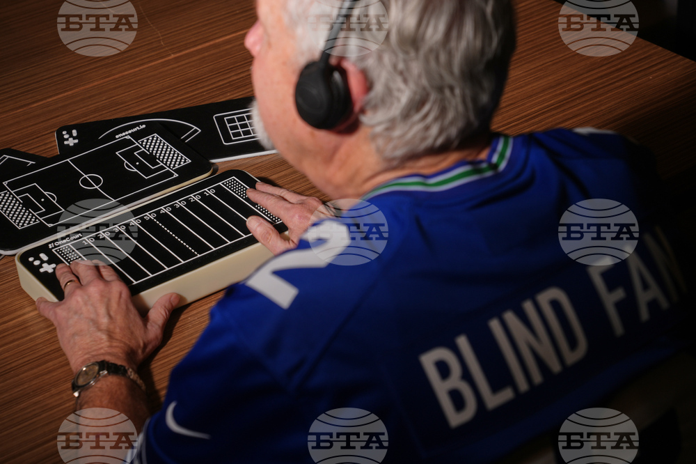 NFL Blind Fans Football