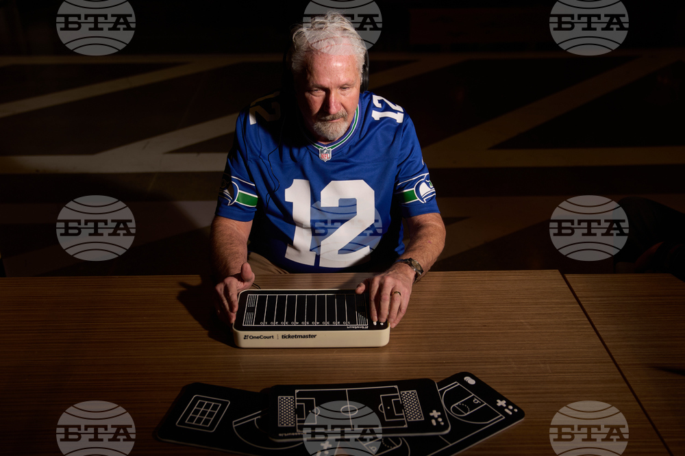 NFL Blind Fans Football