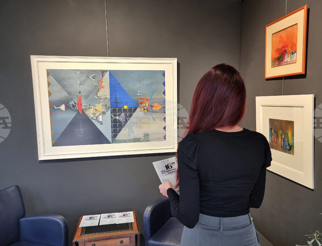 Варна - галерия „Папийон“ - изложба „Из колекциите“