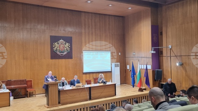 Общинският съвет във Велико Търново задължи кмета на общината да обжалва решение на РИОСВ за изграждане на кариера за варовик в село Балван