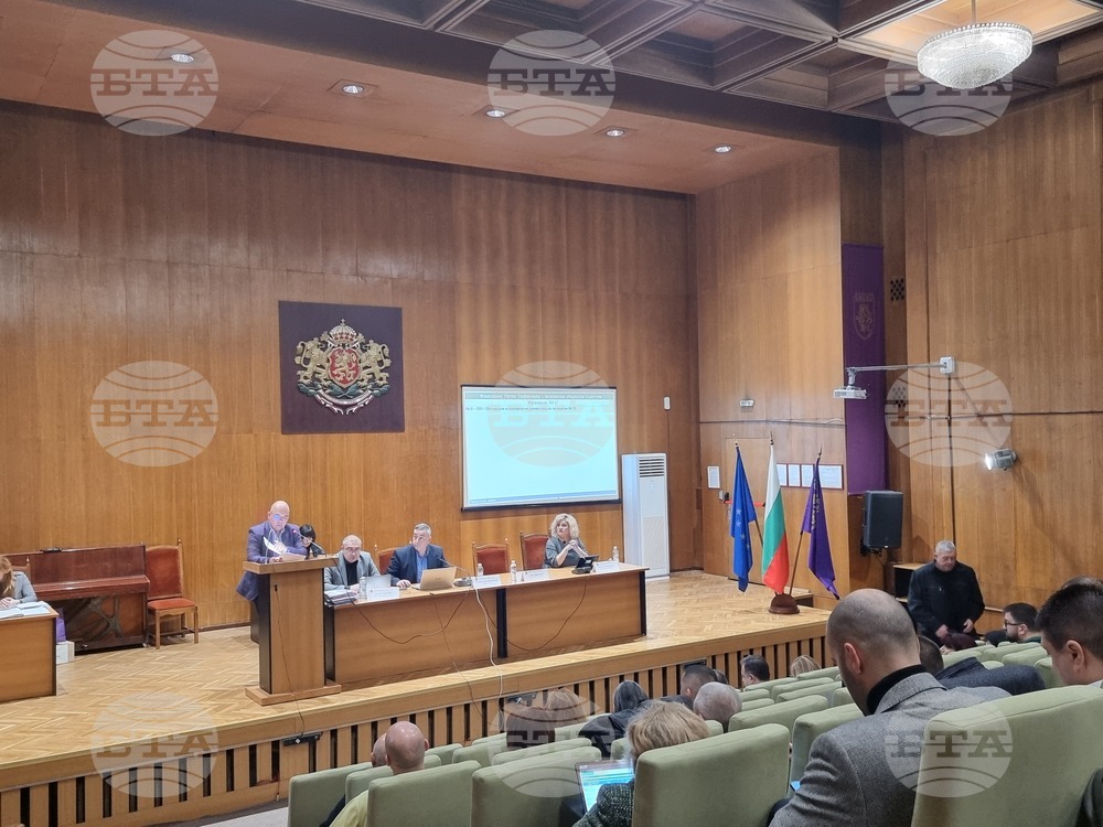 Общинският съвет във Велико Търново задължи кмета на общината да обжалва решение на РИОСВ за изграждане на кариера за варовик в село Балван