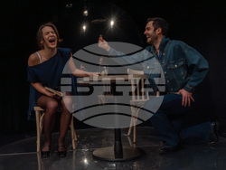 „Няма проблем“ от Дейвид Айвс в Сатирата, снимка – Сатиричен театър