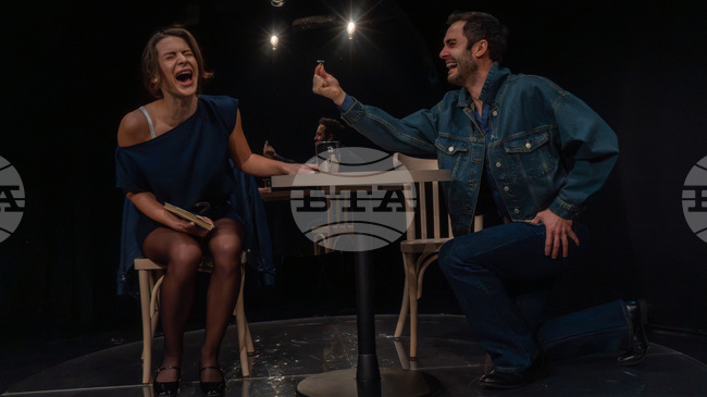 Режисьорът Делян Илиев за „Няма проблем“ в Сатирата: Не седим в нито един закон на психологическия или комедийния театър