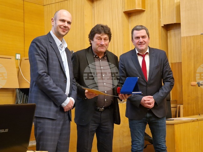 Увеличение на числеността на Общинското предприятие „Флор“ гласува Общинският съвет в Перник, наемат се още 18 души