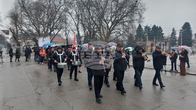 С общоградско шествие в Кюстендил беше отбелязана годишнината от Освобождението на града