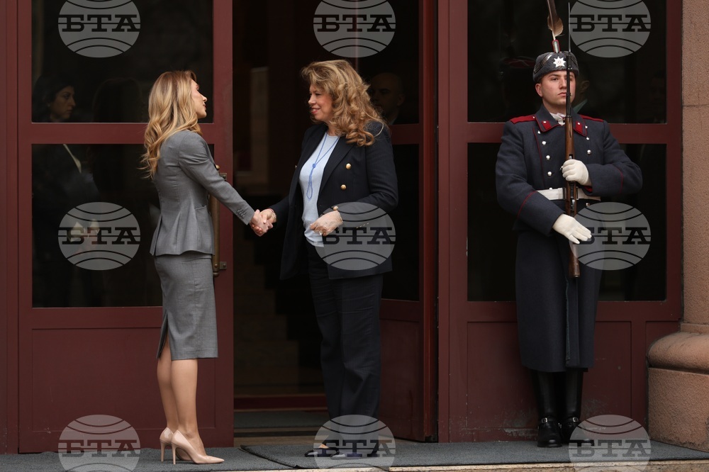 Илияна Йотова - Мария Филипова - консултации