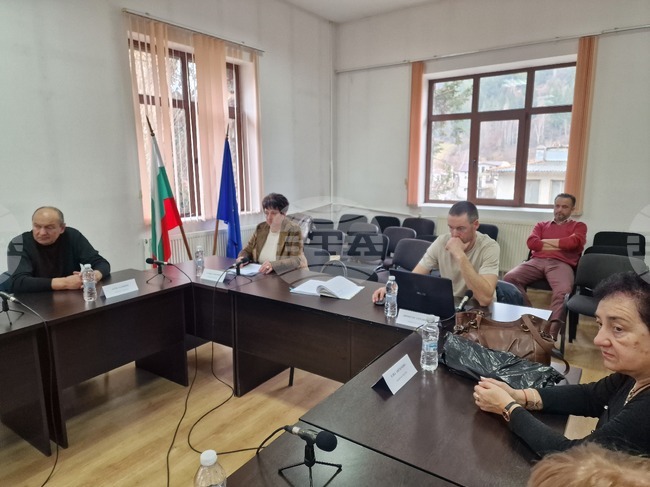 Общинските съветници в Чепеларе гласуваха да бъде приет като дарение имот за нуждите на уличната регулация