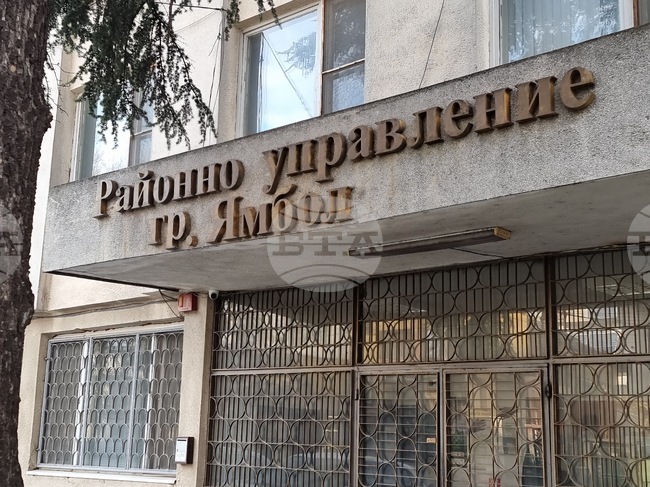 Два случая на кражби от леки автомобили разследват ямболските полицаи