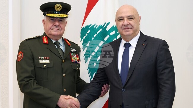 ННА: Ливанският президент се срещна с главнокомандващия йорданската армия в Бейрут