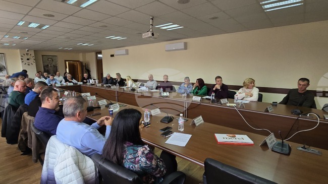 Общинските съветници в Гоце Делчев дадоха съгласие за проект за енергийно ефективно осветление на градския парк