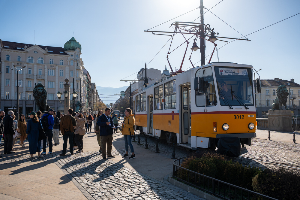 По релсите на репресиите с трамвай „Памет“ по повод 1 февруари