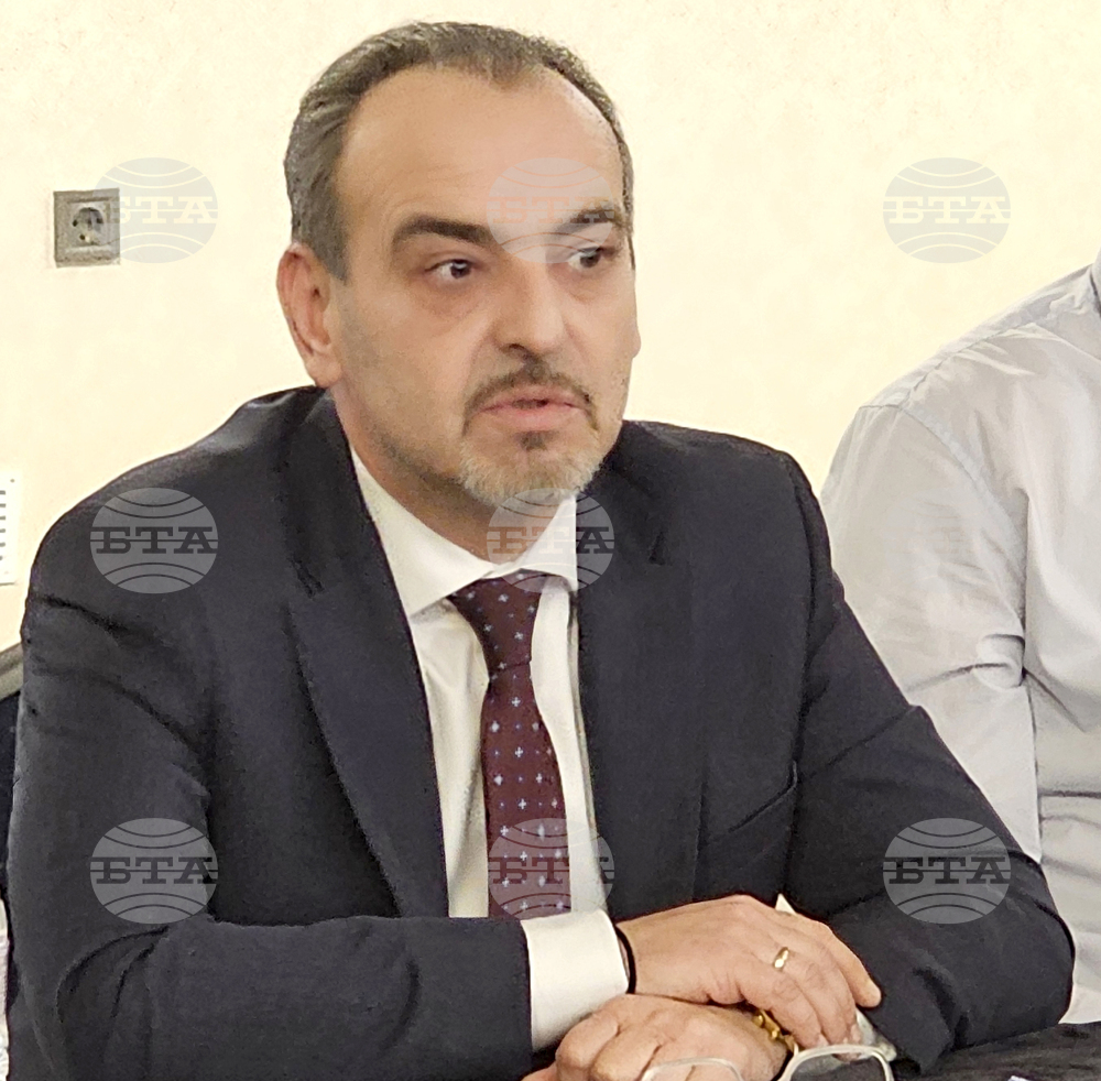 Българският предприемач е доказал, че е стабилен, устойчив, може да поема ударите на бурите, каза председателят на УС на БСК Добри Митрев в Русе