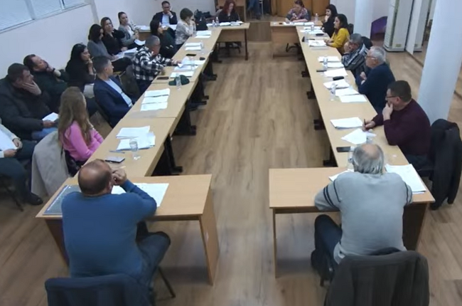 Община Ивайловград ще дофинансира дейностите по чистотата с над 106 хил. евро, каза кметът Диана Овчарова на сесията на Общинския съвет