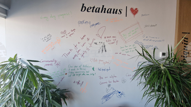 Опитът на хората над 50 г. и взаимодействието между поколенията са ключови за развитието на компаниите, смятат експерти