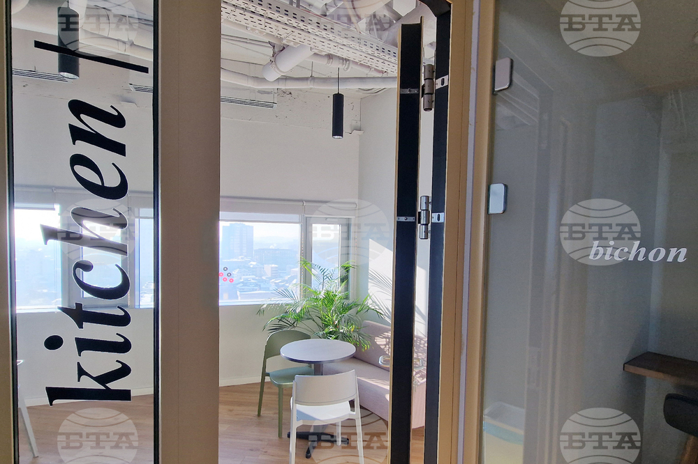 Румъния - Букурещ - споделено работно пространство