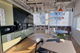 Румъния - Букурещ - споделено работно пространство